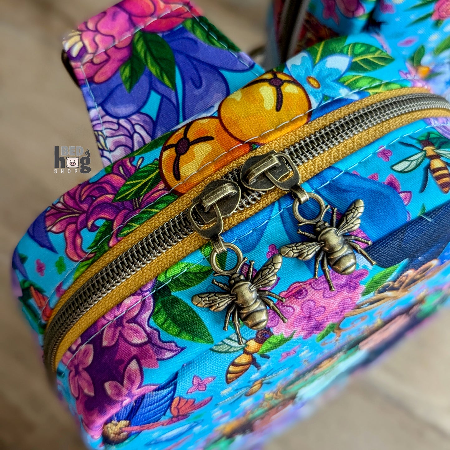 A Bee in Your Bonnet Sling