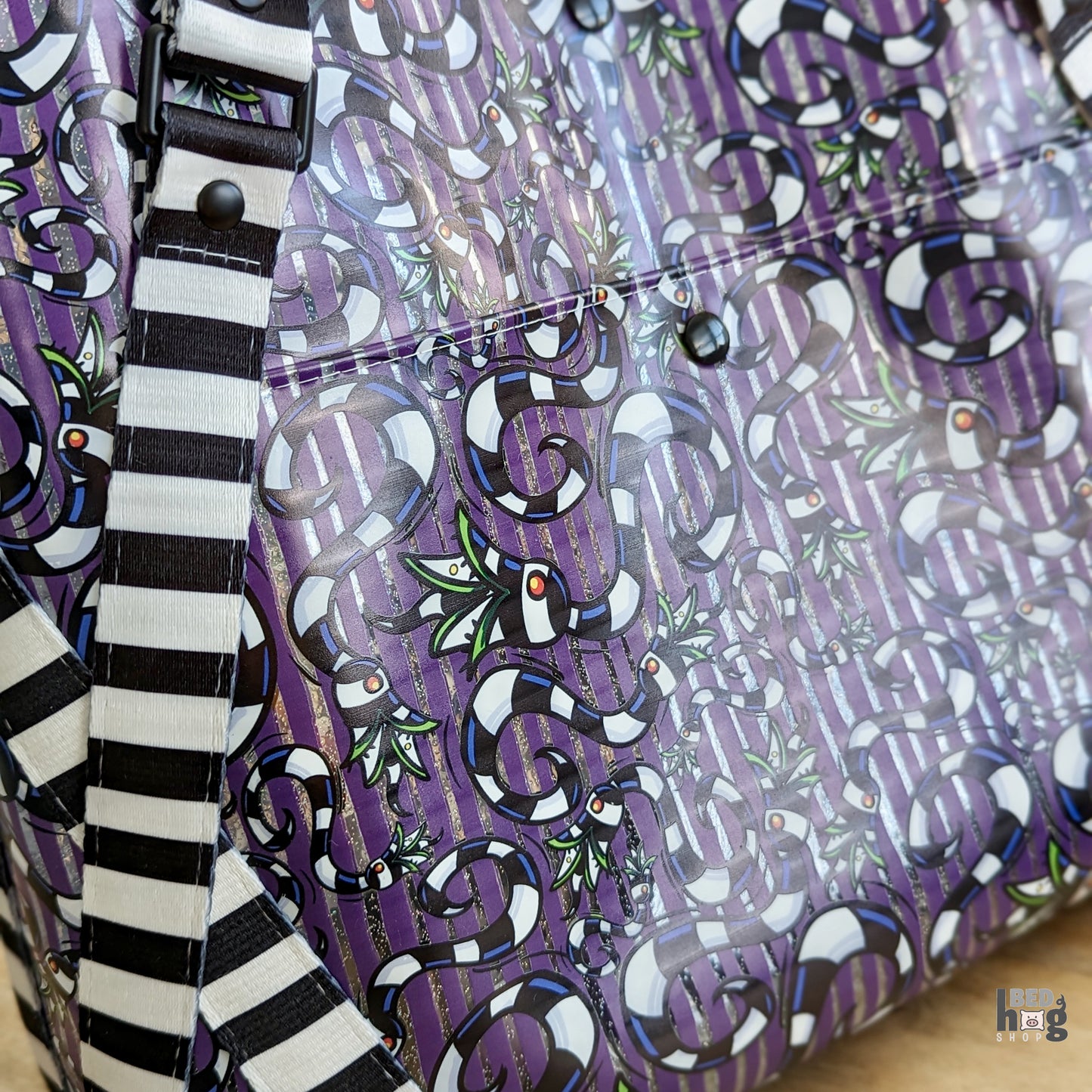 Damn Sandworms Shoulder Bag