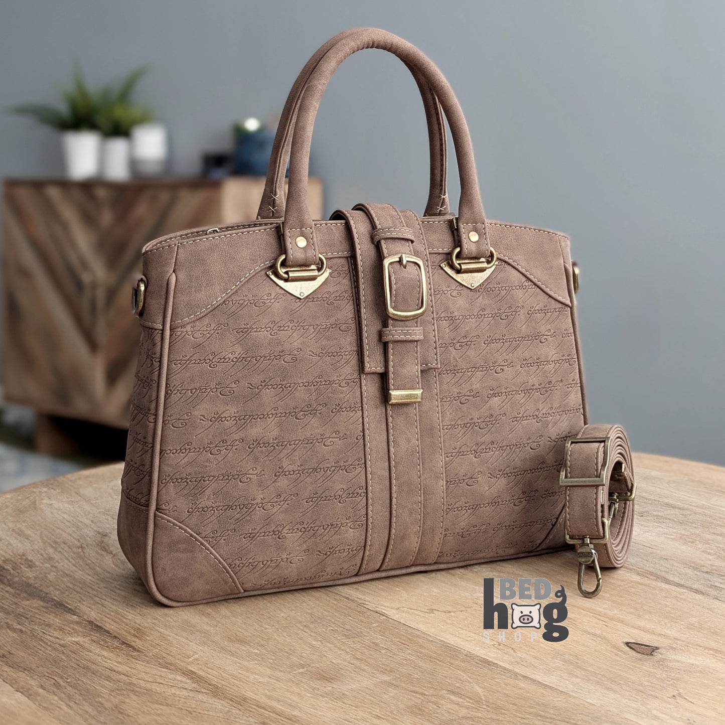 A Chronicle Kept Handbag