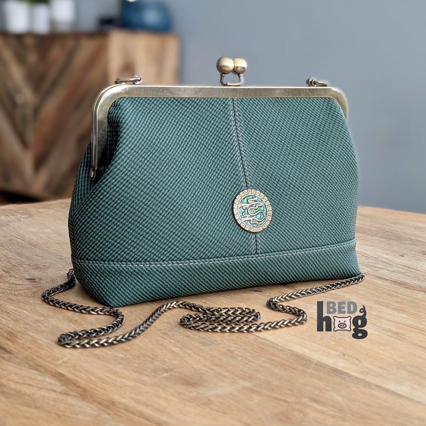 An Unexpected Evening Shoulder Bag