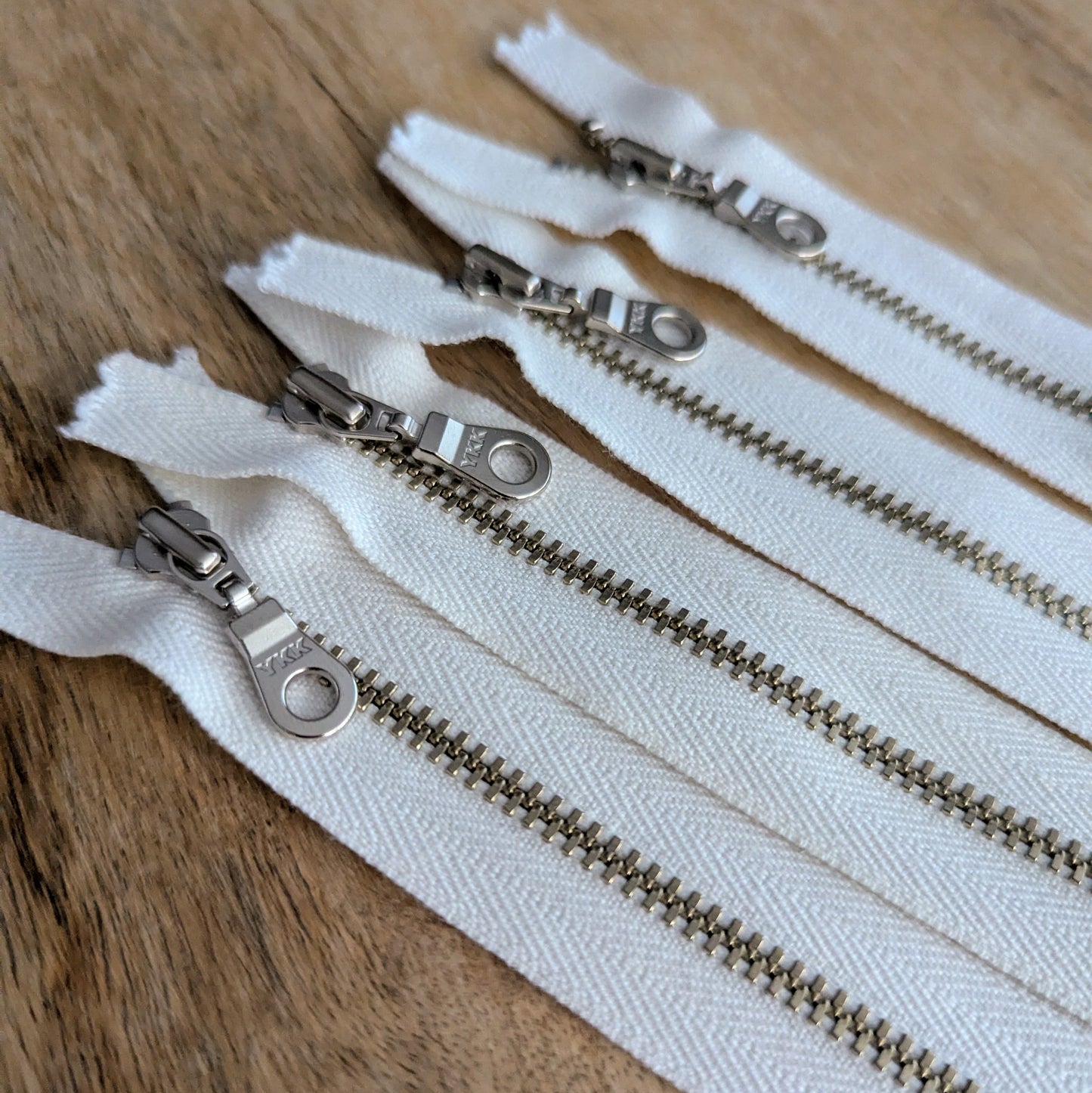 Destash Lot of 4 Zippers - 18" metal closed-end zippers in White